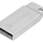 Verbatim Store'n 64GB USB 2.0-muisti pienoiskoossa, metallia, hopea