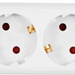 DELTACO jatkojohto, 6xCEE 7/4, 1xCEE 7/7, kytkin, 5m, valkoinen